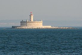 [275px-Forte_Bugio[1].jpg]